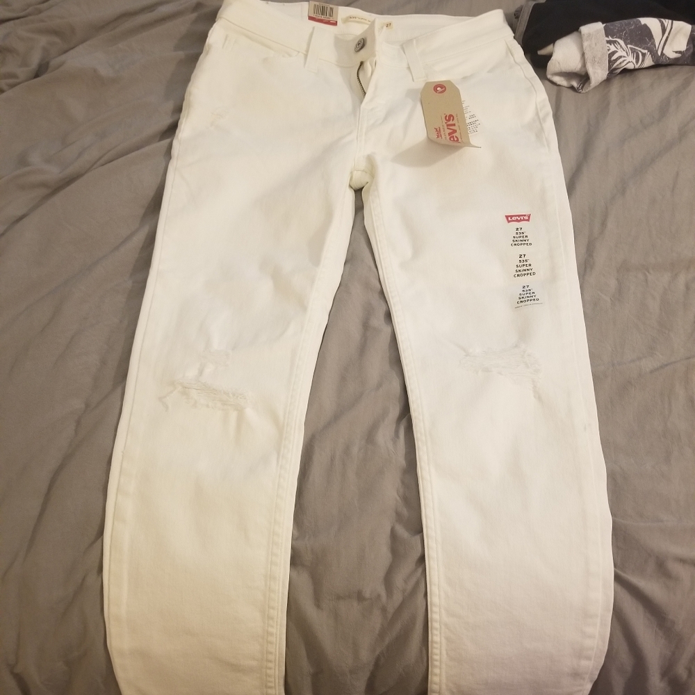 White levis skinny jeans (cropped)